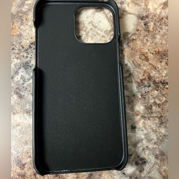 Puffy iPhone 13 Pro Max case - Picture 2 of 2